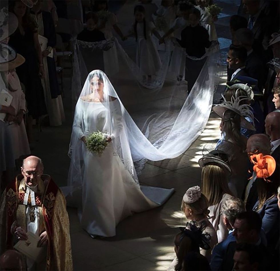 Bridal veil, Veil, Bridal clothing, Gown, Tradition, Formal wear, Dress, Bride, Wedding dress, Marriage, 