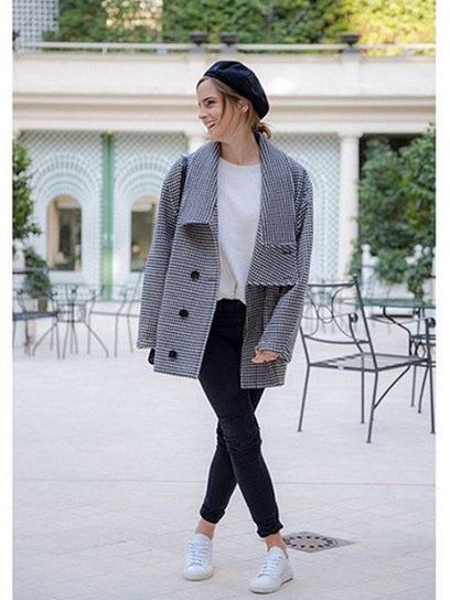 Clothing, Sleeve, Textile, Photograph, Outerwear, White, Style, Street fashion, Collar, Pattern, 