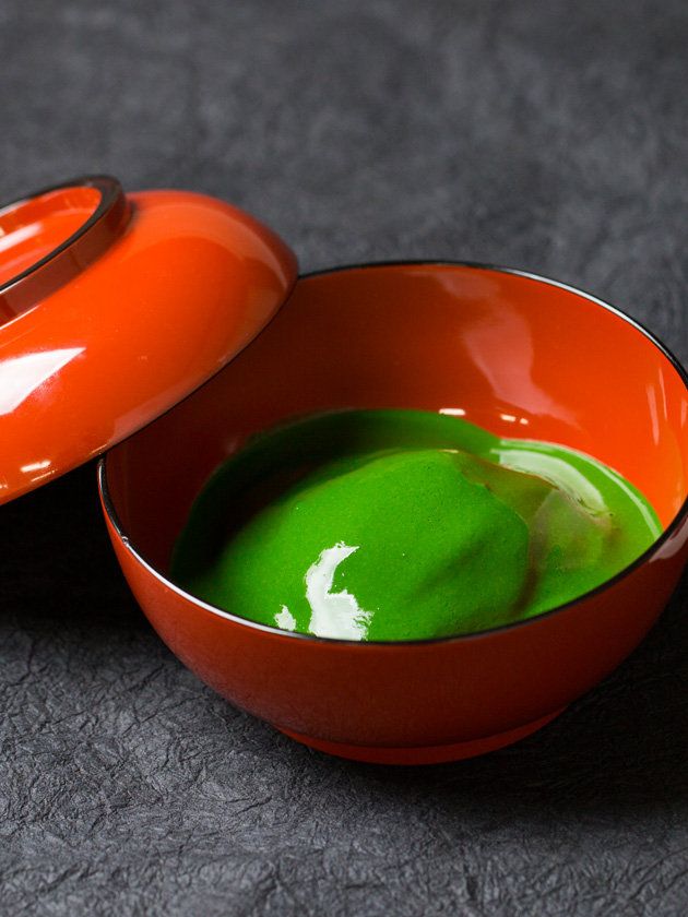 Green, Ingredient, Bowl, Serveware, Sweetness, Mixing bowl, Food additive, Still life photography, Pottery, Ceramic, 