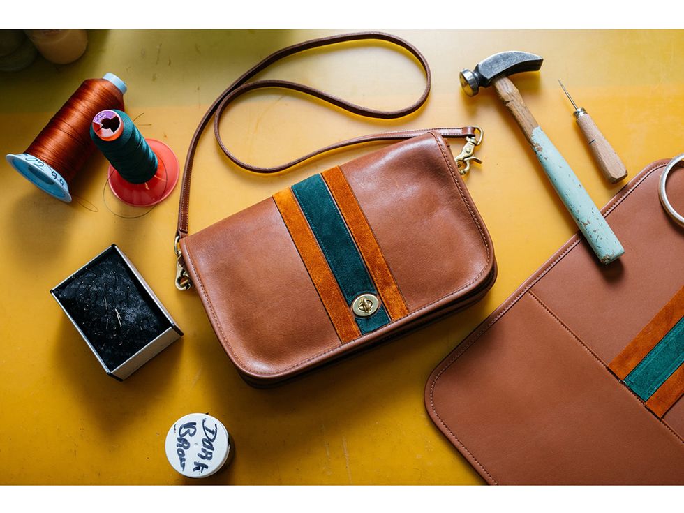 Brown, Product, Textile, Bag, Communication Device, Leather, Everyday carry, Tan, Mobile device, Telephony, 
