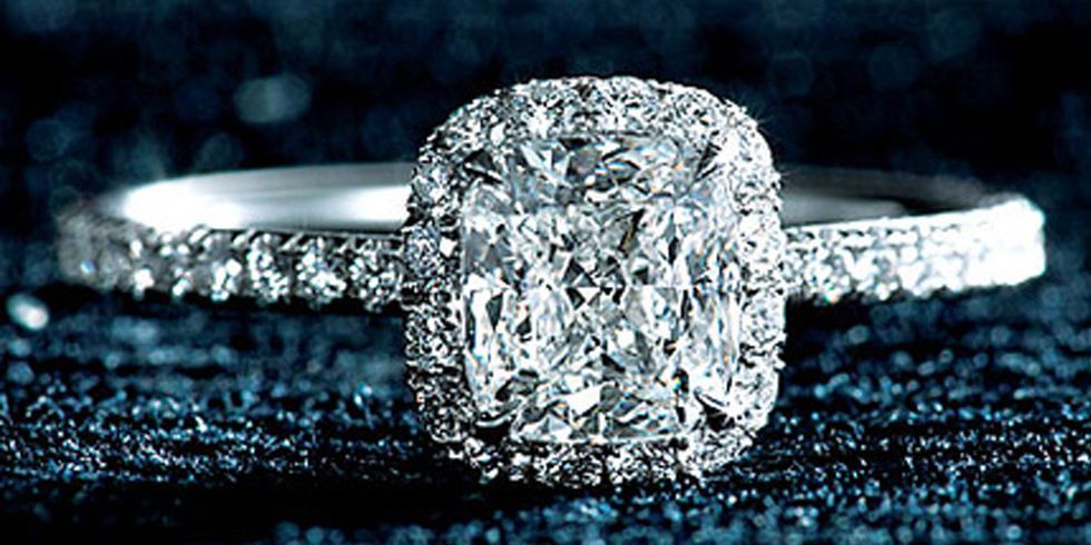 Ring, Engagement ring, Diamond, Jewellery, Fashion accessory, Pre-engagement ring, Gemstone, Wedding ring, Body jewelry, Macro photography, 