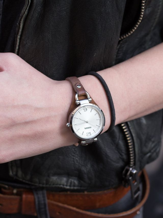 Finger, Wrist, Analog watch, Watch, Fashion accessory, Fashion, Watch accessory, Metal, Leather, Everyday carry, 