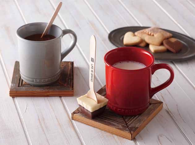 Coffee cup, Cup, Serveware, Drinkware, Dishware, Drink, Teacup, Tableware, Ingredient, Tea, 