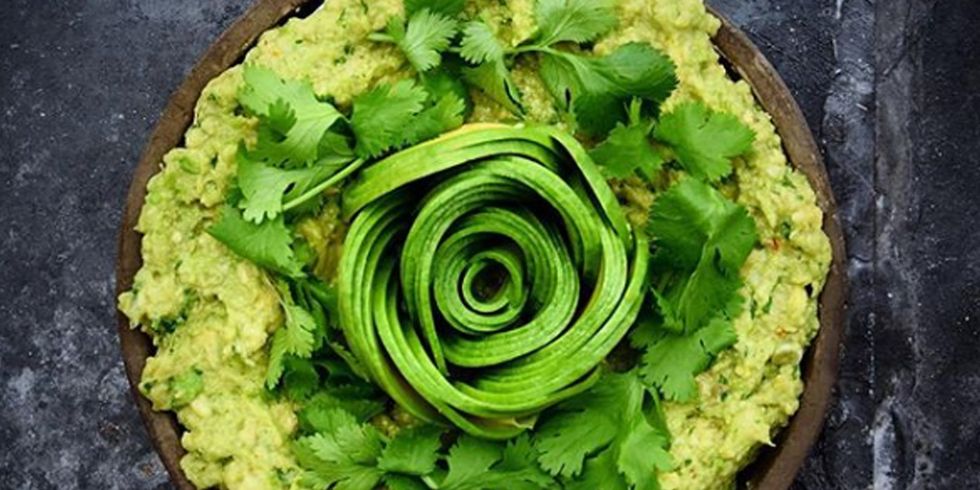 Food, Leaf vegetable, Dish, Vegetable, Ingredient, Cuisine, Iceburg lettuce, Side dish, Plant, Cruciferous vegetables, 