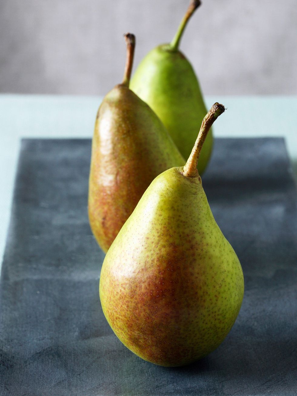 Yellow, Green, pear, Pear, Food, Produce, Fruit, Woody plant, Botany, Natural foods, 