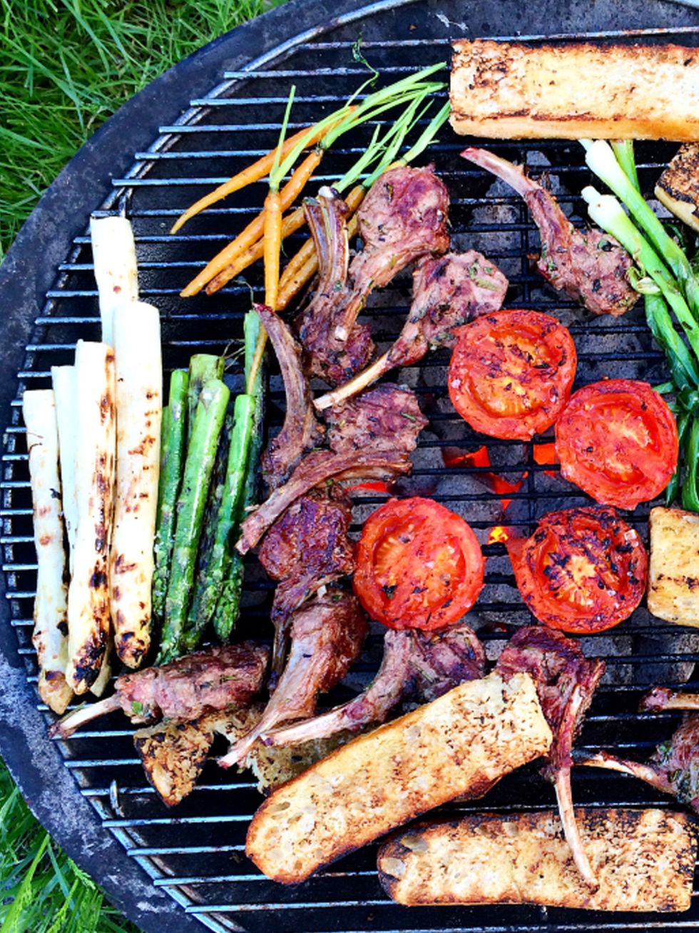Barbecue, Food, Cuisine, Grilling, Dish, Barbecue grill, Grillades, Outdoor grill, Mixed grill, Ingredient, 