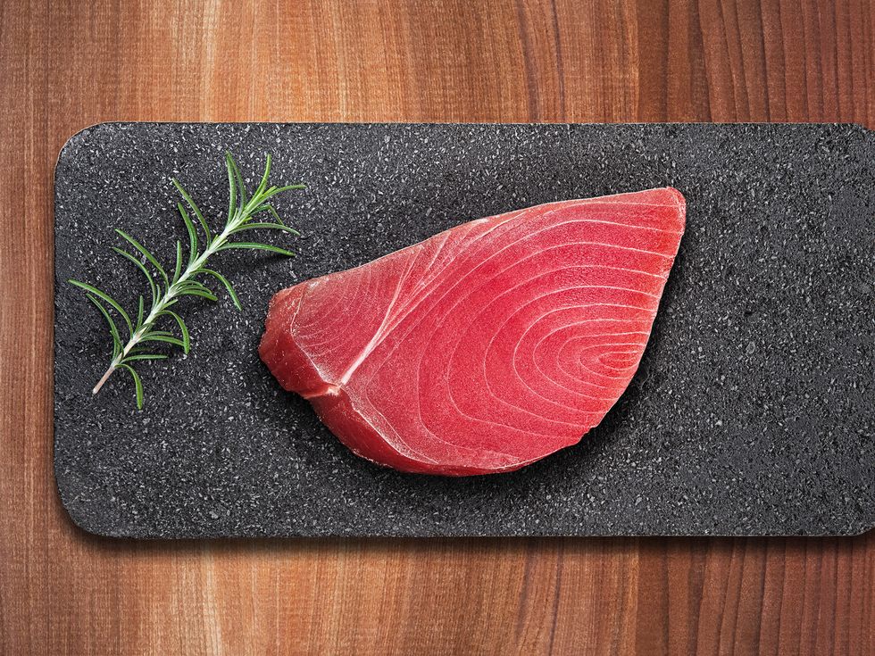 Sashimi, Fish slice, Cutting board, Platter, Food, Salt-cured meat, Cuisine, Dish, Crudo, Meat, 