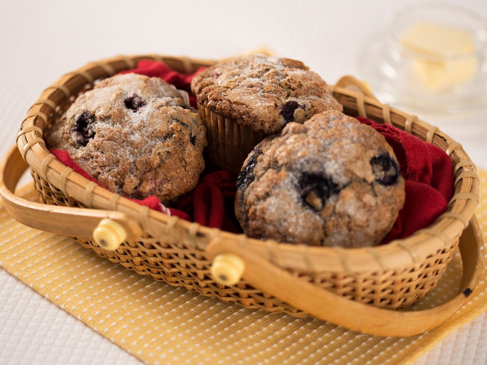 Food, Dish, Cuisine, Gluten, Dessert, Ingredient, Baked goods, Baking, Muffin, Oatmeal-raisin cookies, 