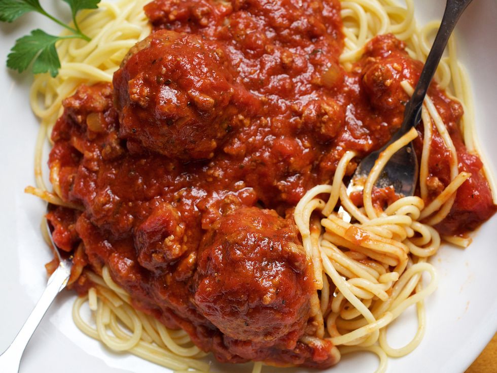 Food, Cuisine, Spaghetti, Ingredient, Condiment, Dish, Sauces, Fra diavolo sauce, Amatriciana sauce, Marinara sauce, 
