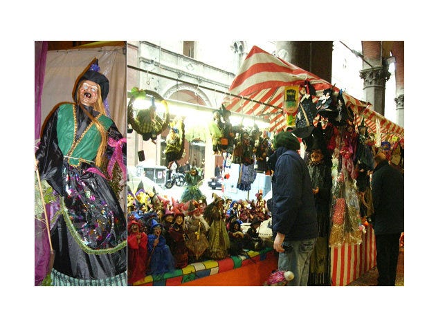 Textile, Public space, Tradition, Marketplace, Trade, Bazaar, Market, Retail, Flea market, Human settlement, 