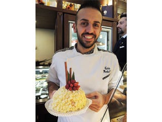 イタリア版ひなまつり 女性の日のためのケーキ トルタ ミモザ