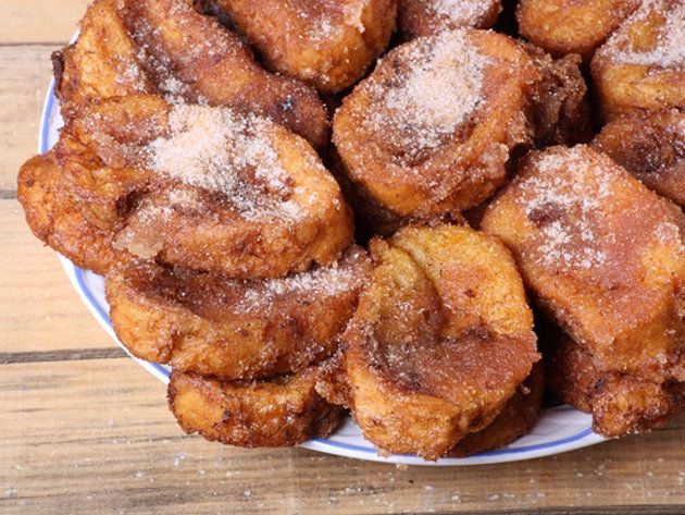 Food, Cuisine, Dish, Fried food, Recipe, Plate, Snack, Powdered sugar, Finger food, Cooking, 