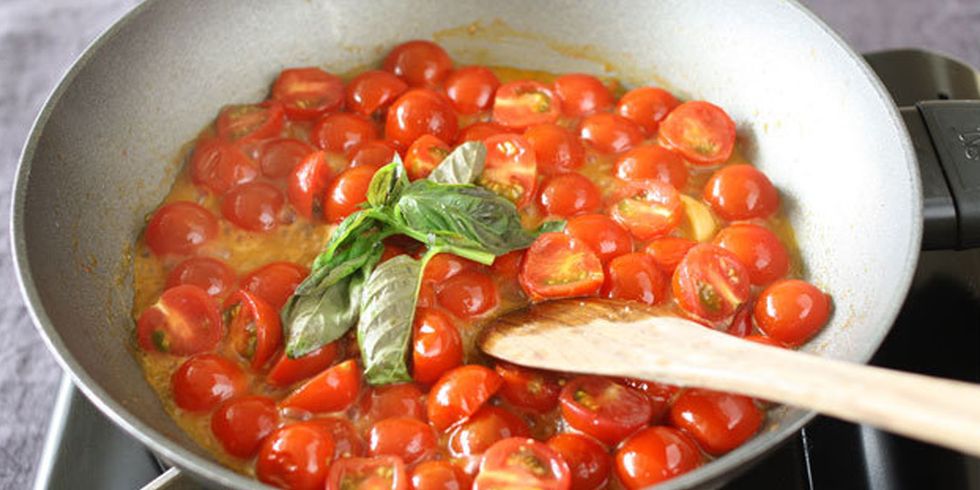 Produce, Food, Ingredient, Vegetable, Plum tomato, Tomato, Vegan nutrition, Bush tomato, Fruit, Flowering plant, 