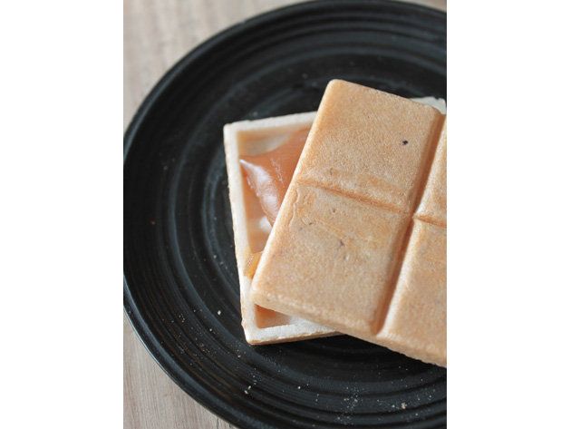 Cuisine, Food, Ingredient, Dish, Tan, Confectionery, Beige, Snack, Plate, Finger food, 