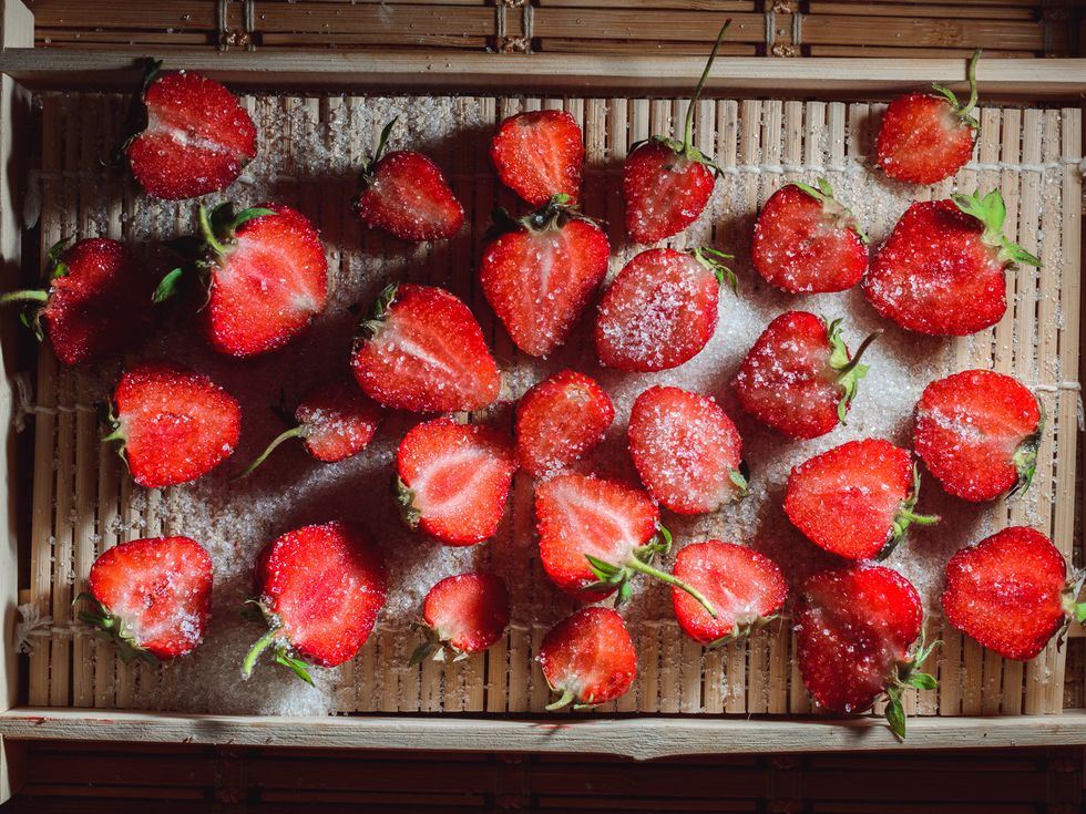 Strawberries, Strawberry, Fruit, Natural foods, Food, Plant, Local food, Produce, Frutti di bosco, Berry, 