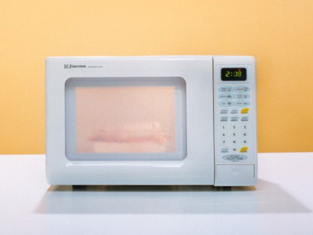 Microwave oven, Technology, Toaster oven, Home appliance, Electronic device, Screen, Kitchen appliance, 