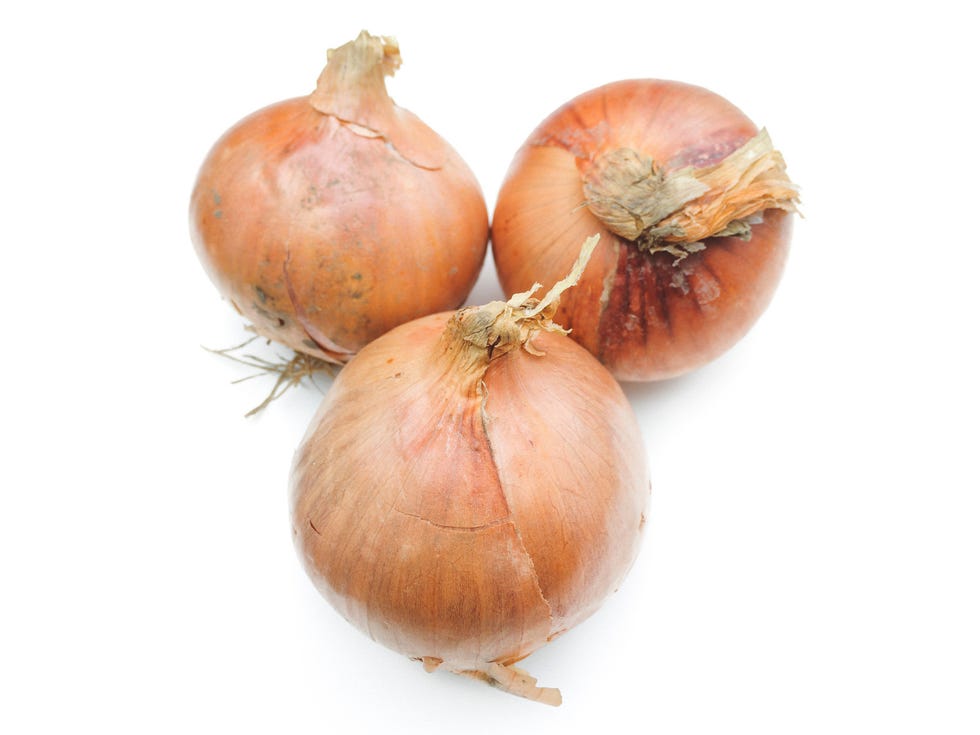 Yellow onion, Shallot, Food, Onion, Vegetable, Plant, Welsh onion, Pearl onion, Natural foods, Produce, 