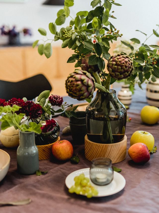 Fruit, Plant, Food, Natural foods, Table, Centrepiece, Vegetable, Vegetarian food, Local food, Still life photography, 