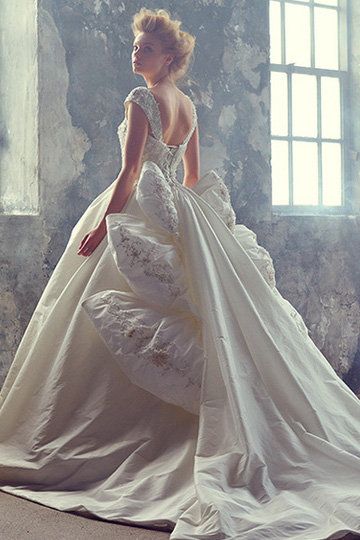 Gown, Wedding dress, Dress, Clothing, Bridal clothing, Bridal accessory, Bridal party dress, Shoulder, Bride, Beauty, 