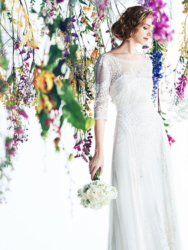 Wedding dress, Gown, Dress, Clothing, Bride, Bridal clothing, Photograph, Shoulder, Bridal party dress, Flower Arranging, 