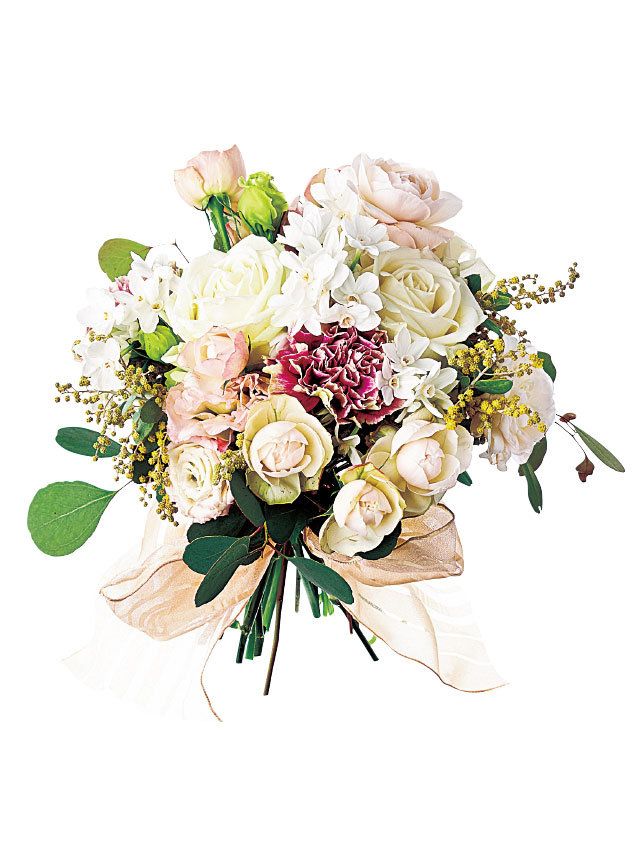 Bouquet, Petal, Flower, Cut flowers, Floristry, Flower Arranging, Flowering plant, Botany, Rose family, Floral design, 