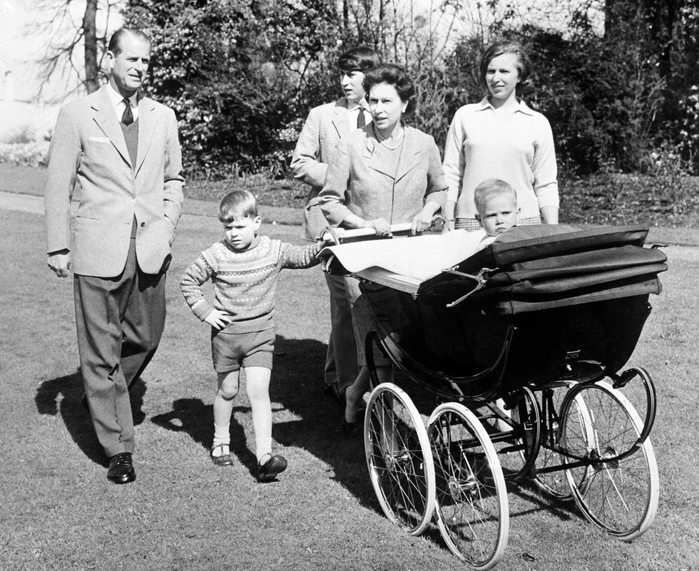 People, Human body, Family, Lap, Vintage clothing, Wagon, Grandparent, Baby, Piano, 