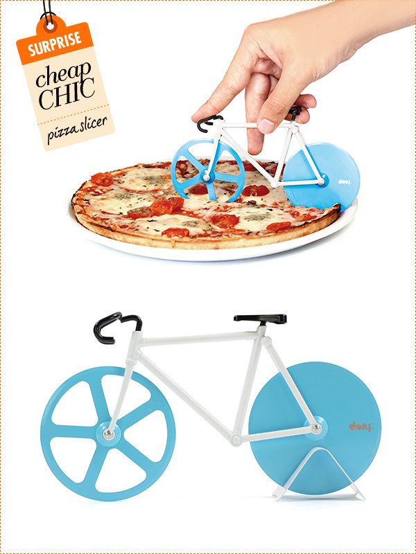 Bicycle frame, Cuisine, Plate, Food, Ingredient, Dessert, Baked goods, Bicycle, Tableware, Recipe, 