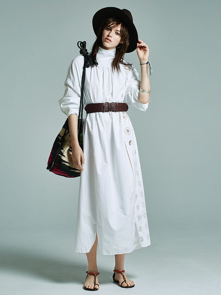 Sleeve, Shoulder, Textile, Joint, White, Bag, Style, Fashion accessory, Dress, One-piece garment, 