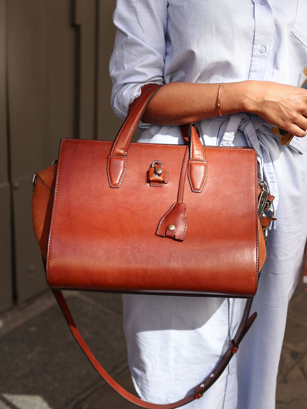 Brown, Product, Bag, Textile, Red, White, Style, Orange, Leather, Shoulder bag, 