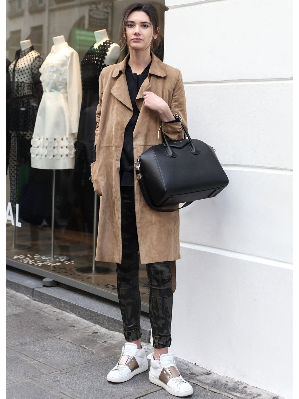 Clothing, Brown, Textile, Outerwear, Coat, Style, Street fashion, Bag, Jacket, Fashion accessory, 