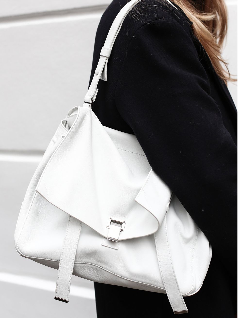 White, Collar, Bag, Style, Fashion, Shoulder bag, Street fashion, Luggage and bags, Strap, Monochrome, 