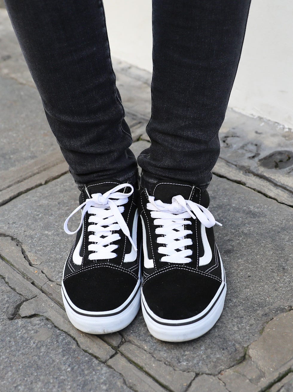 Shoe, Footwear, White, Black, Sneakers, Skate shoe, Plimsoll shoe, Black-and-white, Fashion, Street fashion, 