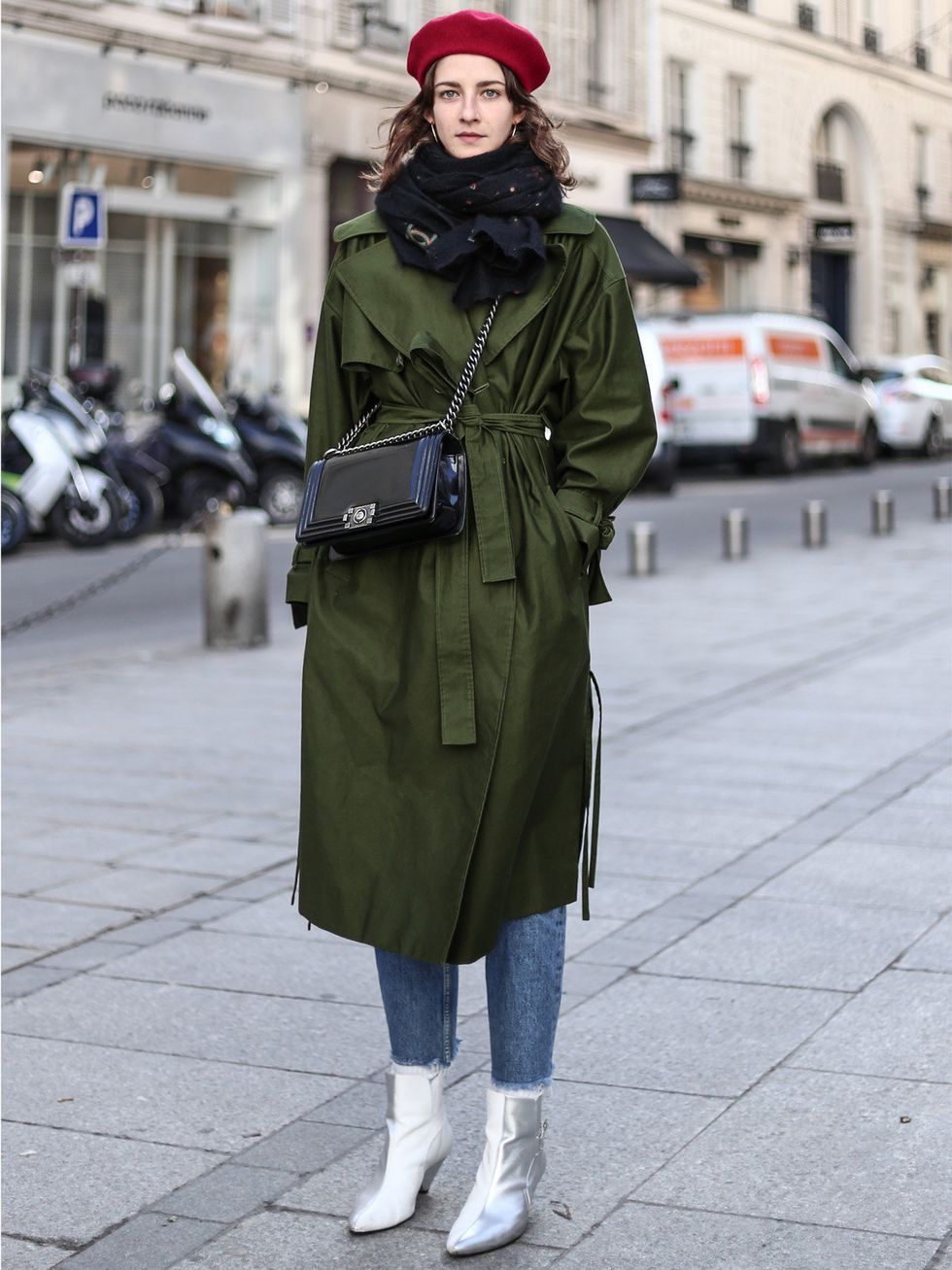 Clothing, Street fashion, Coat, Fashion, Trench coat, Snapshot, Overcoat, Standing, Outerwear, Street, 