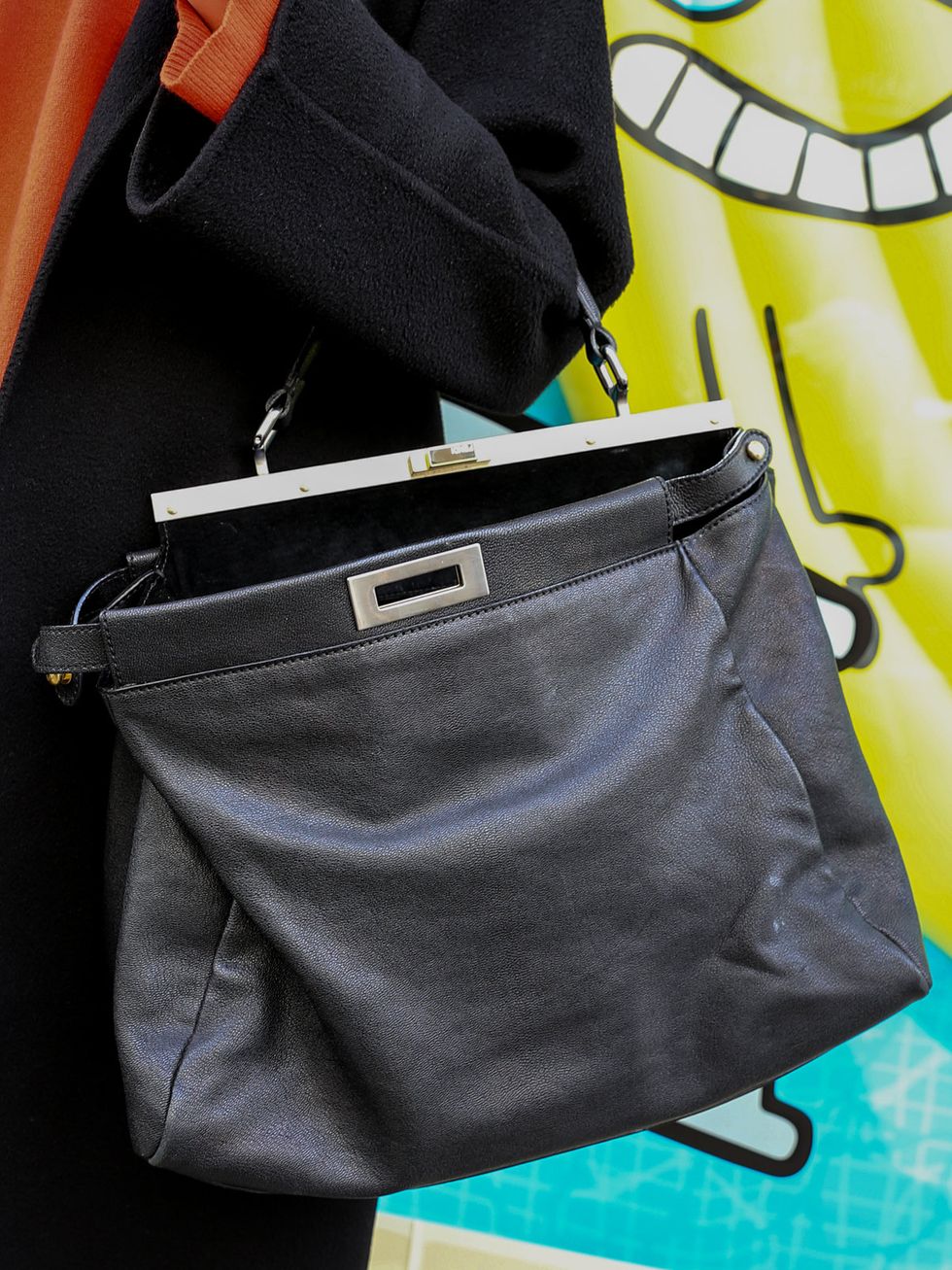 Bag, Handbag, Green, Yellow, Tote bag, Fashion accessory, Leather, Pocket, Kelly bag, Shoulder bag, 