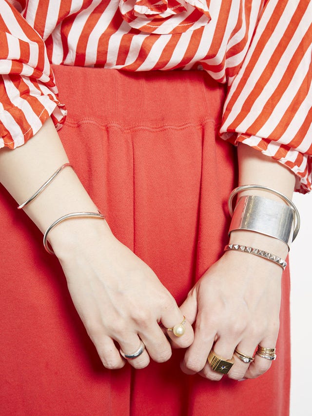 Finger, Sleeve, Wrist, Red, Joint, Nail, Pattern, Fashion, Bracelet, Nail care, 