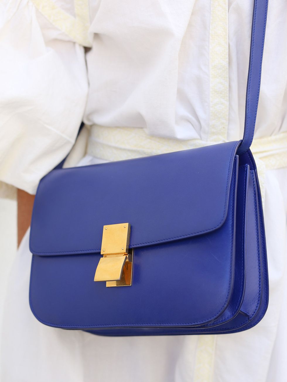 Bag, Cobalt blue, Blue, White, Handbag, Electric blue, Yellow, Fashion accessory, Leather, Material property, 