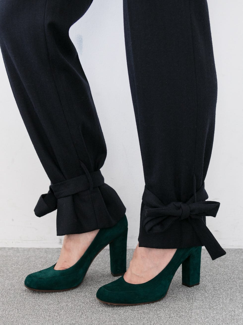 Footwear, Shoe, High heels, Green, Leg, Leather, Formal wear, Human leg, Boot, Trousers, 