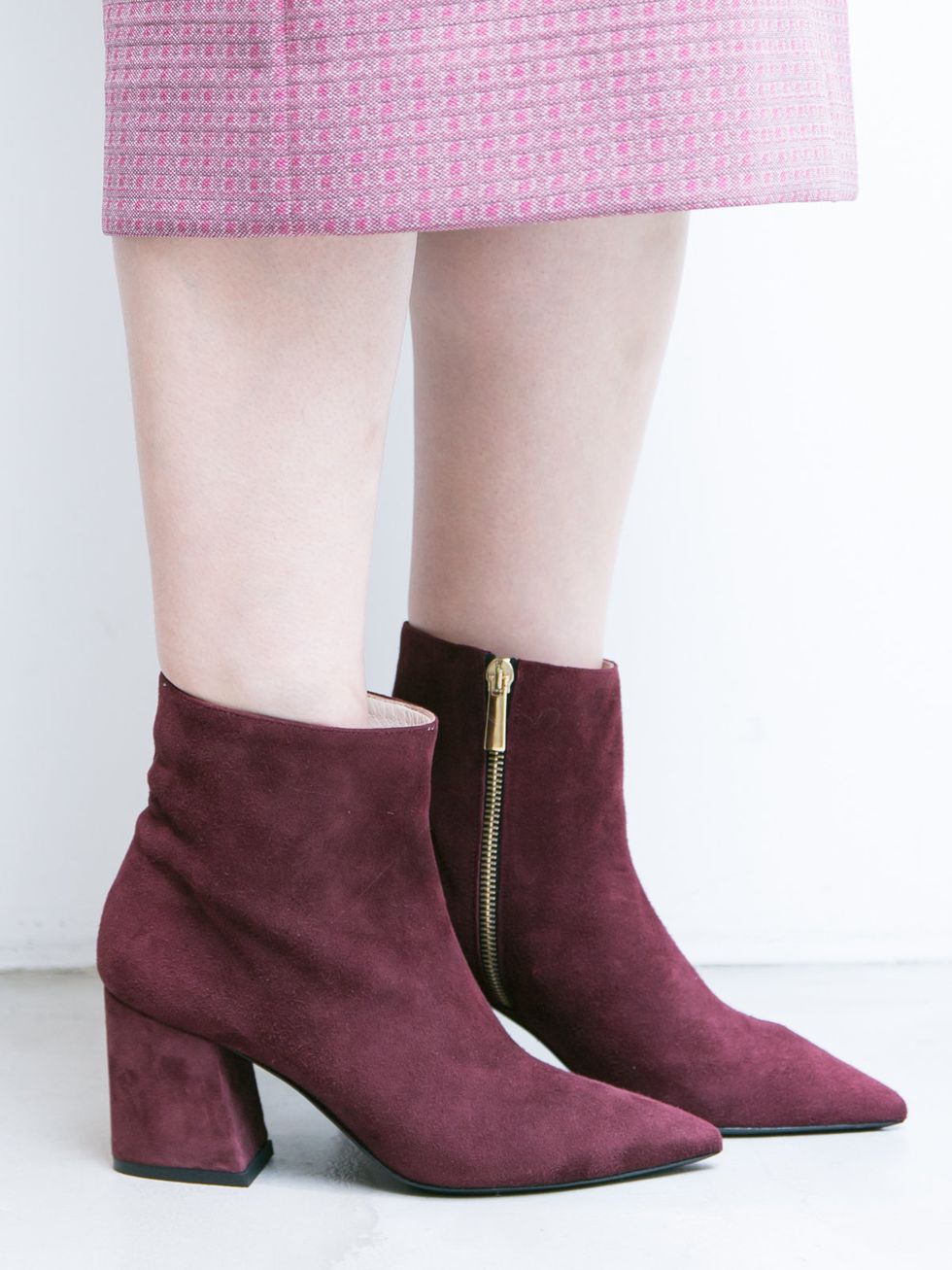 Footwear, Shoe, Purple, Boot, Pink, High heels, Leather, Violet, Lilac, Leg, 