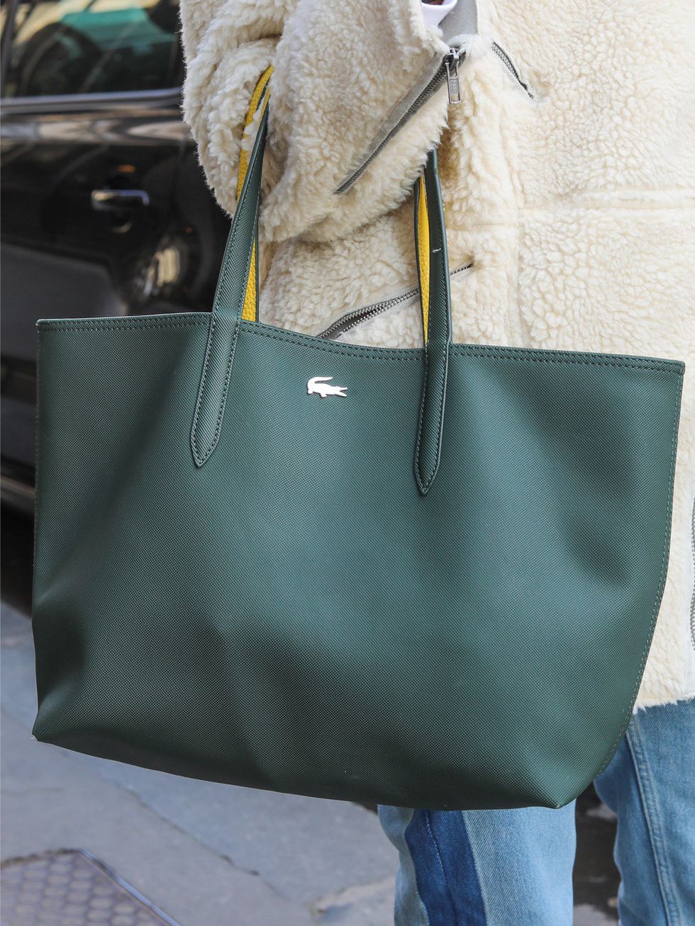 Bag, Handbag, White, Green, Tote bag, Fashion accessory, Shoulder bag, Hobo bag, Beige, Leather, 