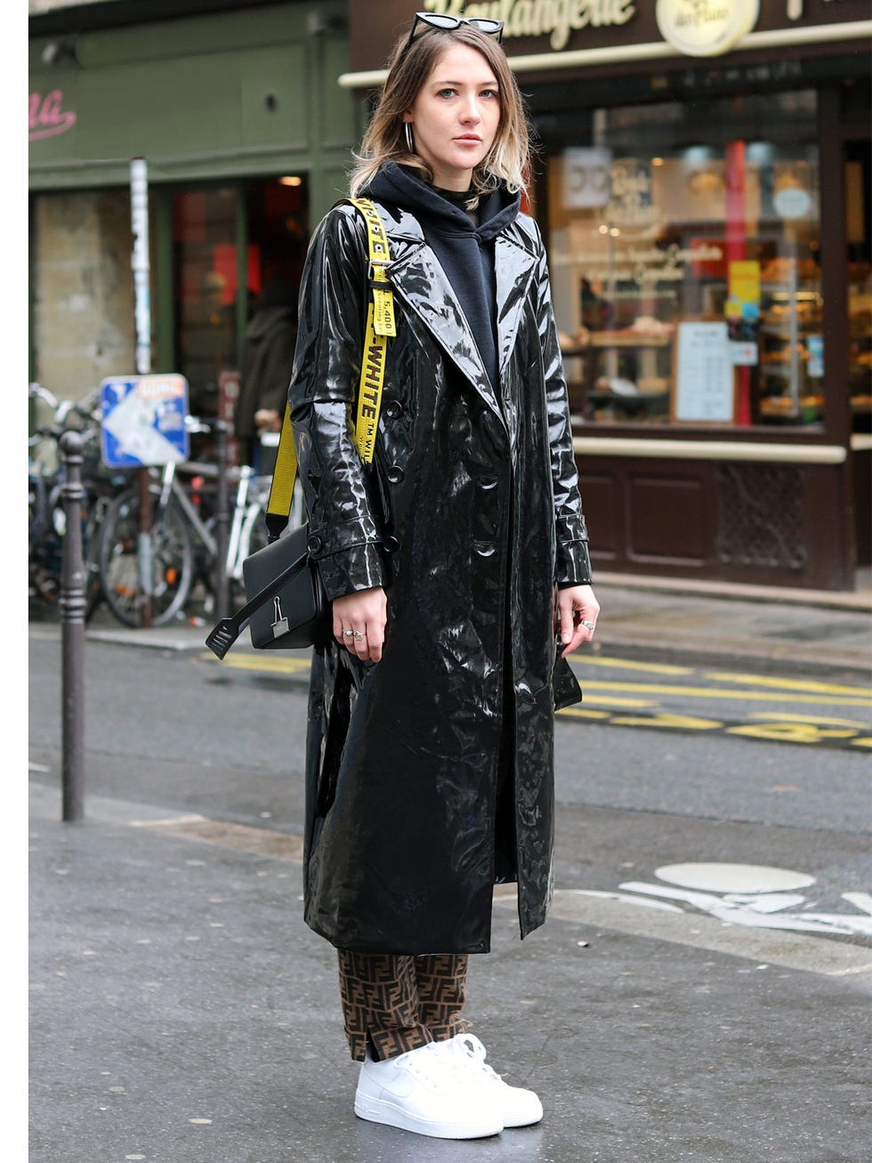 Coat, Street, Jacket, Outerwear, Winter, Style, Street fashion, Overcoat, Bag, Bicycle wheel, 