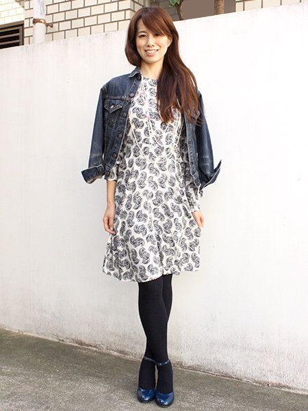 Clothing, Sleeve, Joint, Outerwear, Style, Street fashion, Pattern, Fashion, Knee, Thigh, 