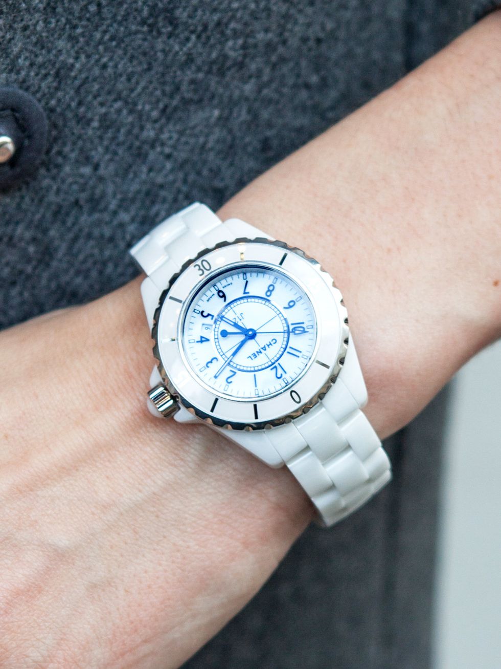 Blue, Finger, Product, Wrist, Watch, Analog watch, White, Fashion accessory, Watch accessory, Font, 