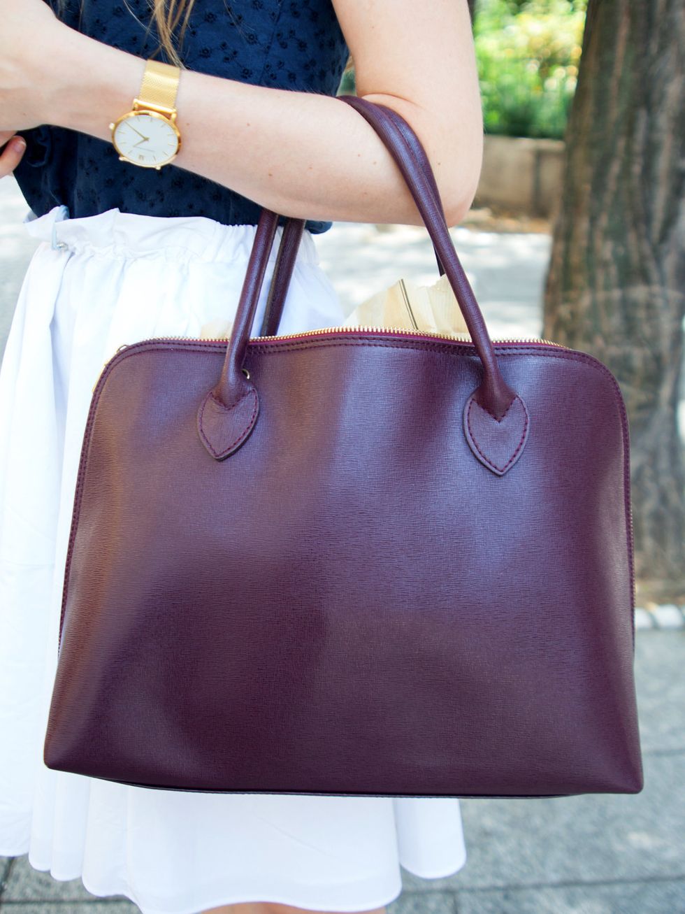 Brown, Product, Bag, Textile, White, Style, Fashion accessory, Shoulder bag, Beauty, Luggage and bags, 