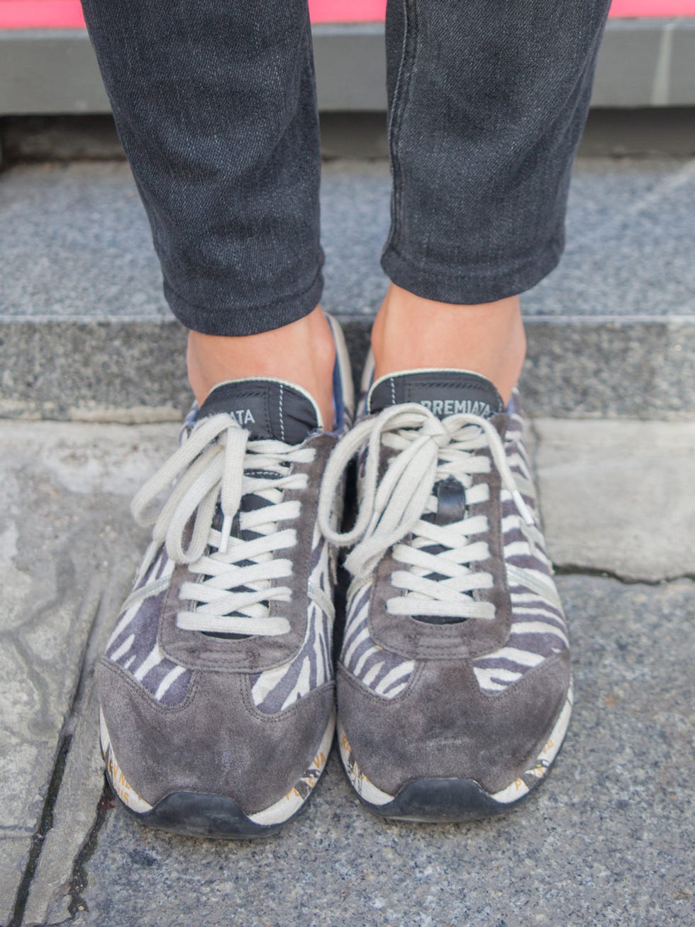 Footwear, Blue, Shoe, White, Human leg, Style, Denim, Street fashion, Fashion, Black, 