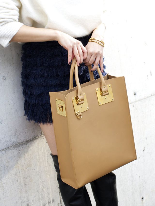 Brown, Bag, Textile, Fashion accessory, Style, Khaki, Shoulder bag, Luggage and bags, Fashion, Tan, 