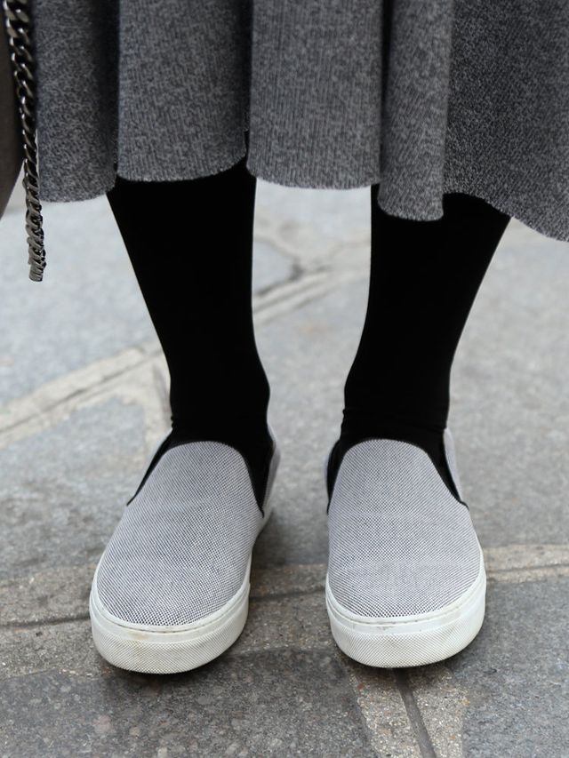 Footwear, Human leg, Textile, Style, Fashion, Black, Grey, Street fashion, Tights, Close-up, 