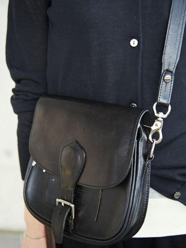 Joint, Bag, Black, Grey, Knee, Leather, Shoulder bag, Strap, Pocket, Waist, 