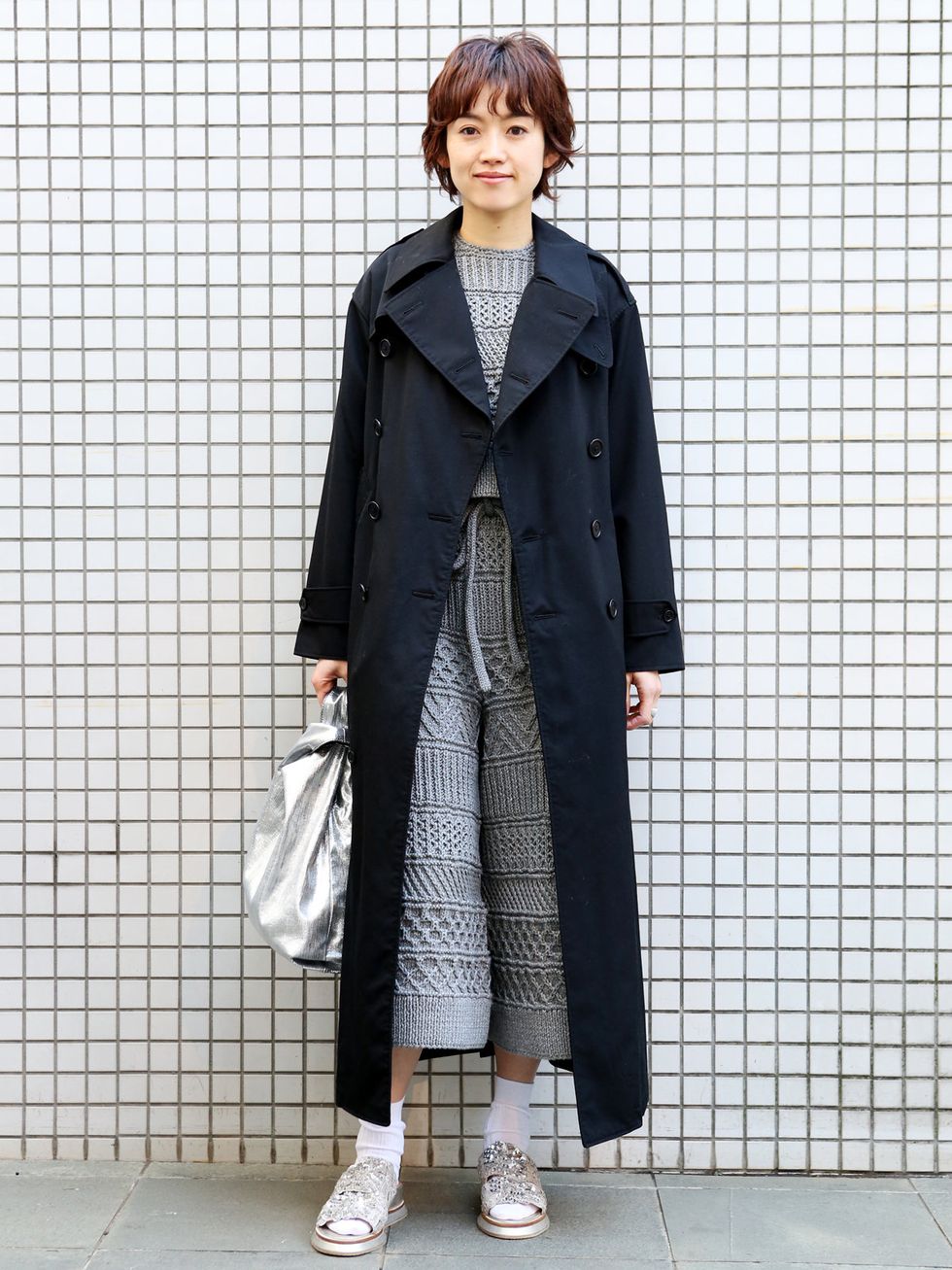 Sleeve, Collar, Textile, Outerwear, Pattern, Style, Coat, Street fashion, Bangs, Overcoat, 