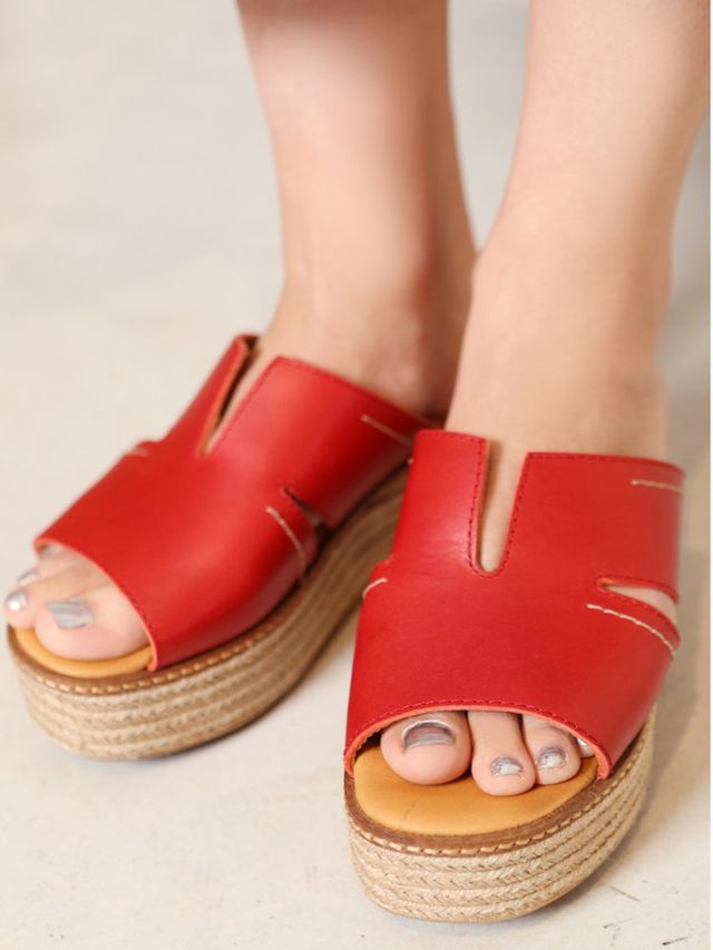 Footwear, Brown, Red, Pink, Tan, Fashion, Beauty, Sandal, Toe, Foot, 