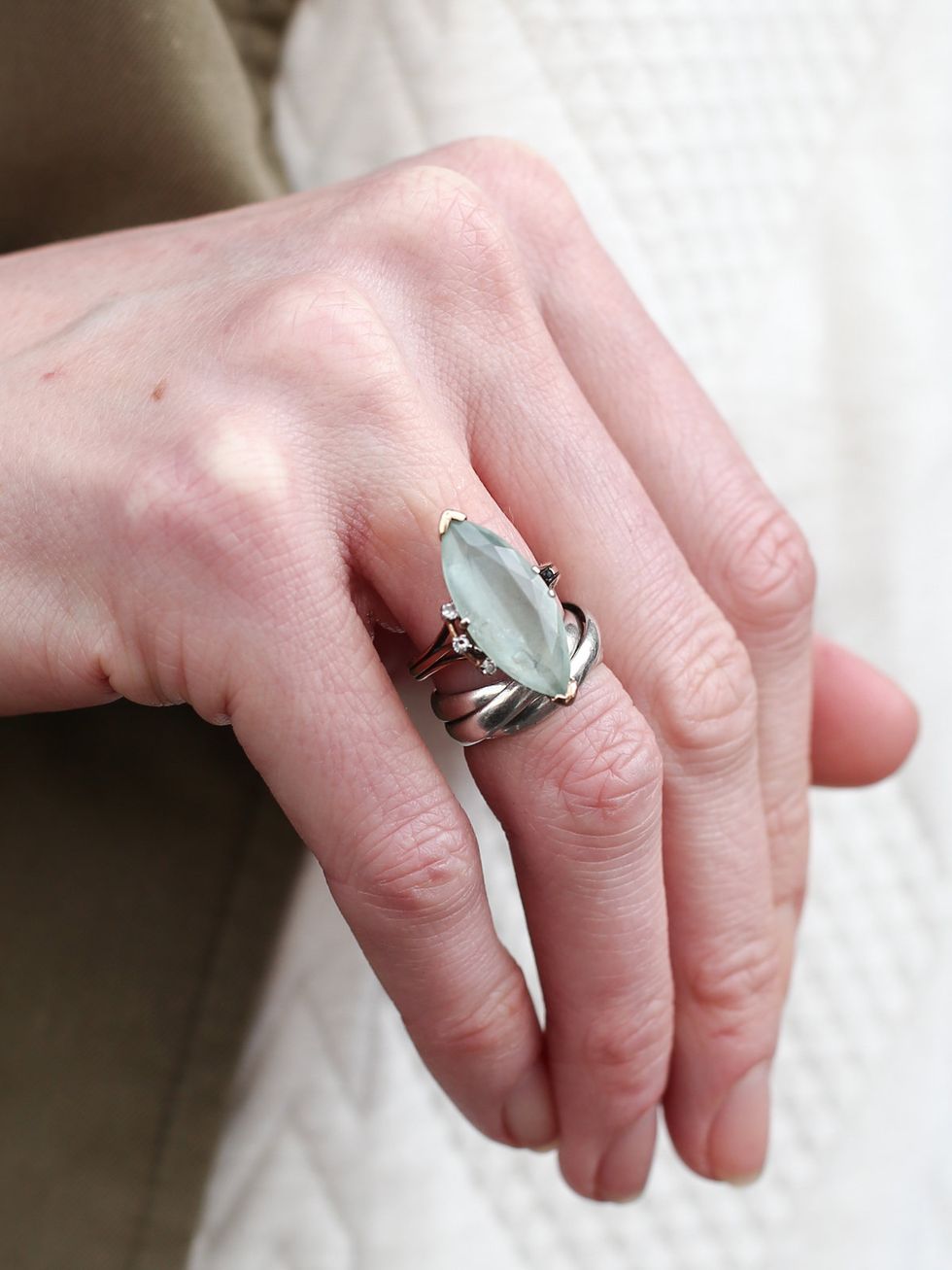 Finger, Skin, Hand, Nail, Jewellery, Thumb, Photography, Silver, Gesture, Ring, 